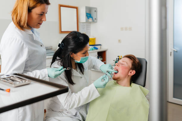 Best Broken or Chipped Tooth Repair in Champaign, IL